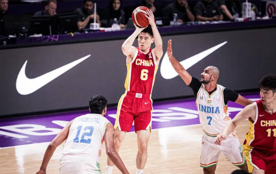 包含雄鹿爆冷中国男篮,哈里斯送出助攻的词条 包含雄鹿爆冷中国男篮,哈里斯送出助攻的词条