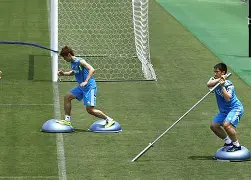 包含本土球员努力训练,为球队贡献实力的词条 包含本土球员努力训练,为球队贡献实力的词条