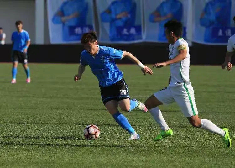 包含保定容大外战平局，难寻破门良机的词条