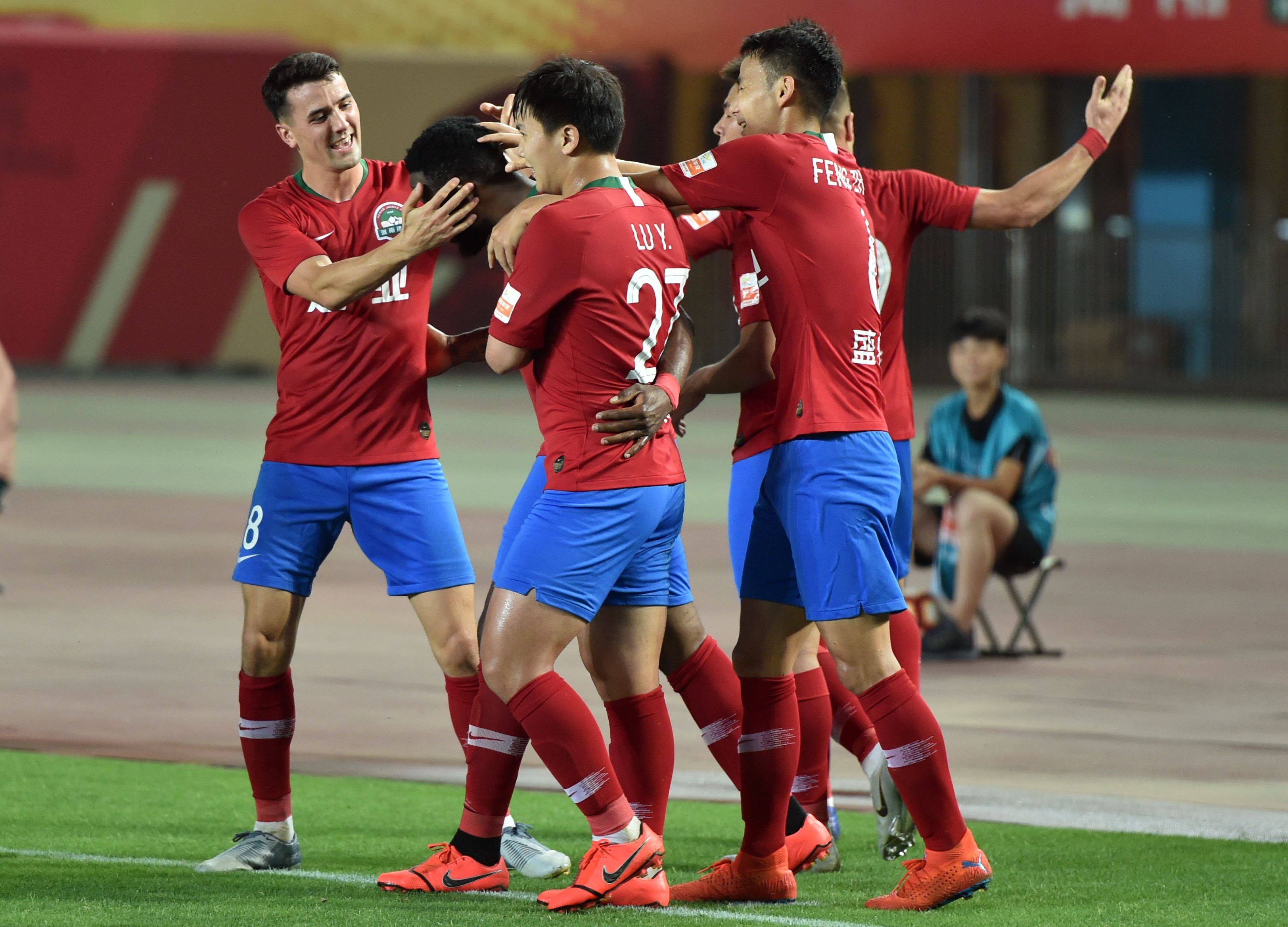 球队残阵征战圆满收官，球迷盛赞斗志顽强