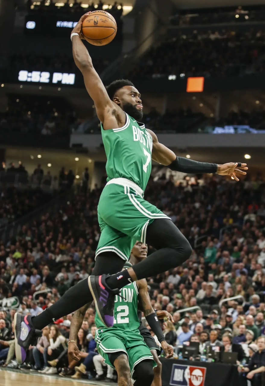 关于凯尔特人战胜黄蜂，迎来复仇的信息