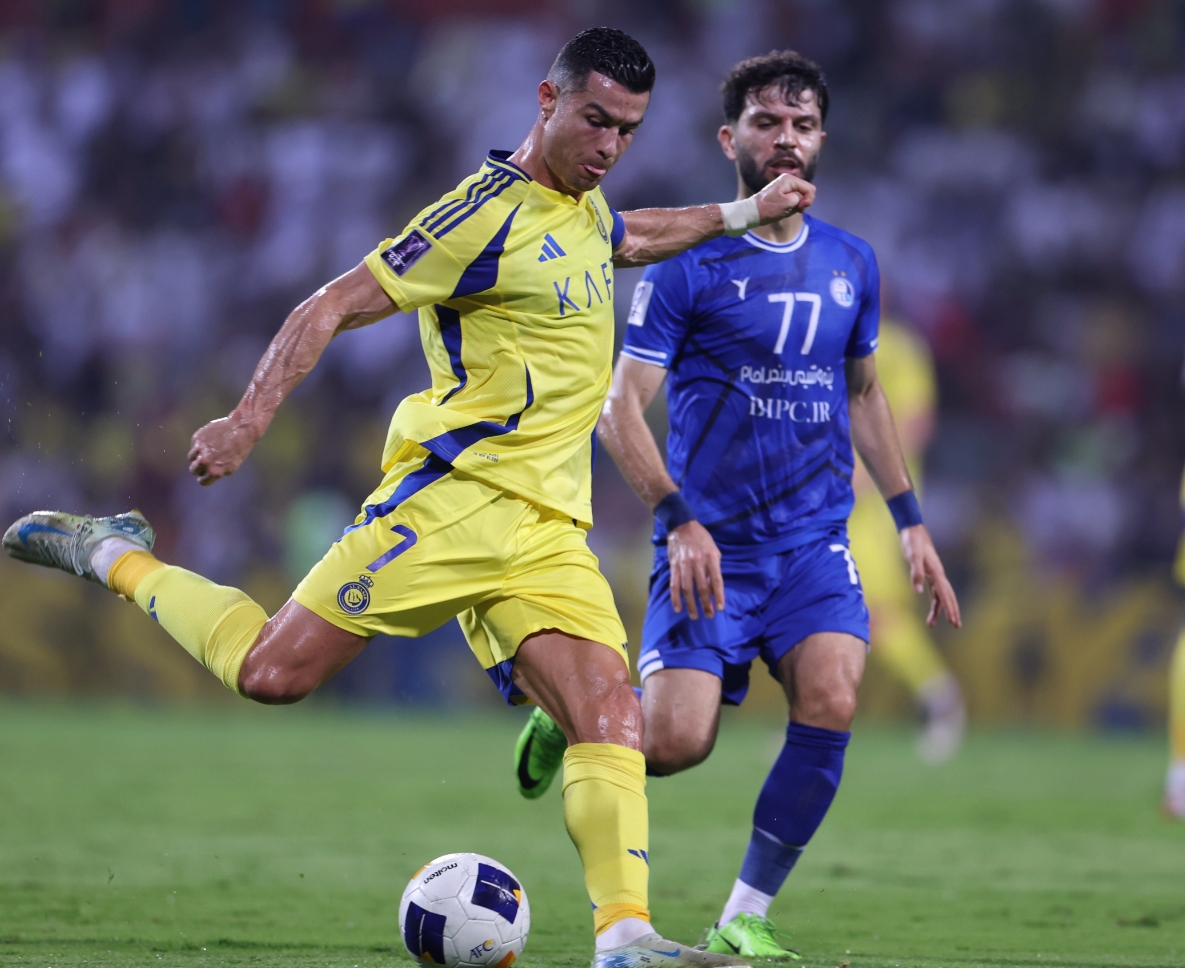 包含精准攻击，球员领衔亚冠胜利的词条