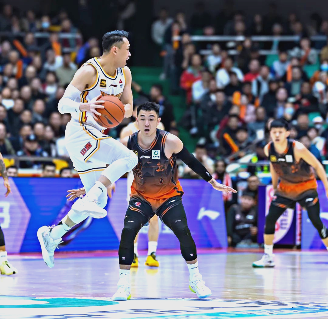 包含球员技术精湛，赛场精彩纷呈的词条