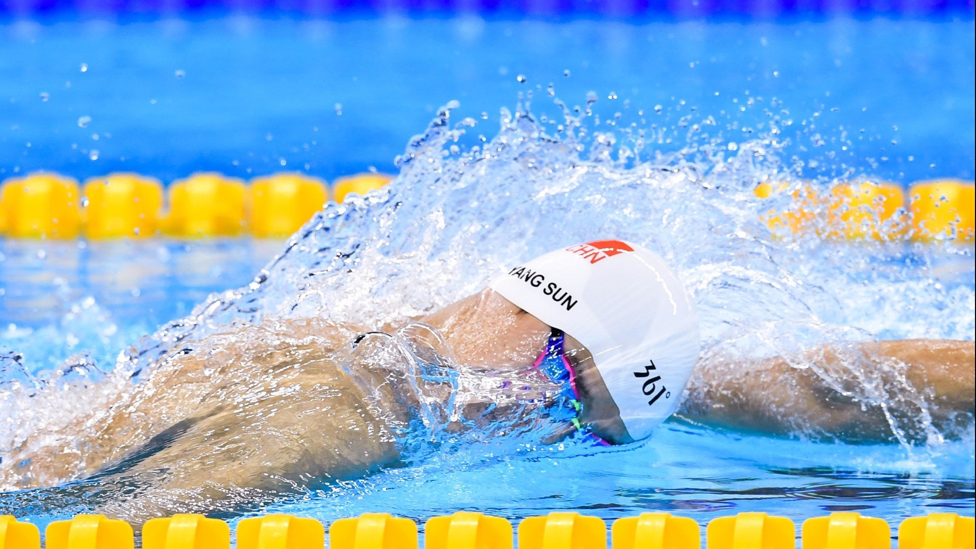 石宇奇状态火热助法国队轻取马来西亚队，团体赛展现单打核心价值